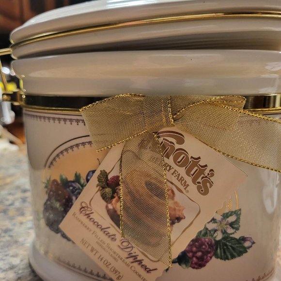 2010 Knotts Berry Farm Oval Cookie Jar - Really Sweet Addition - Picture 4 of 10